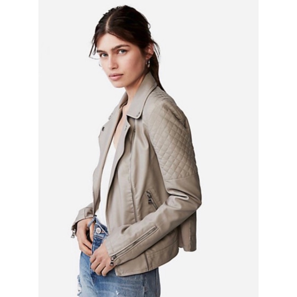 Leather Jacket ⭐️Vegan🌟